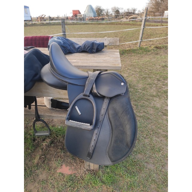 Selle wintec 500Cair mixte 17pouces