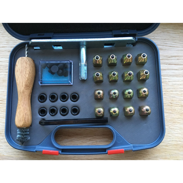 boite de crampons tungstene M12