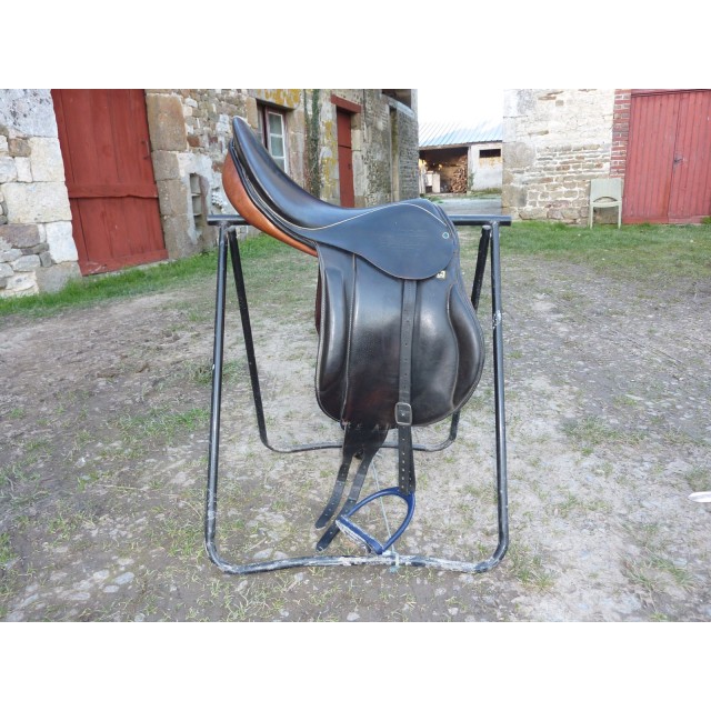Selle mixte tendance dressage Stübben