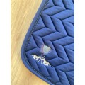 Tapis bleu marine