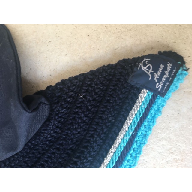 Bonnet Anna Scarpati bleu marine et turquoise taille cheval