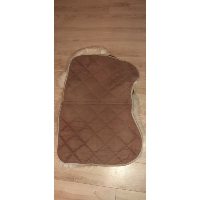 Tapis marron équithème