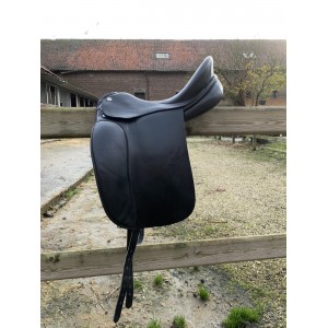 Selle de dressage Otto Schumacher Dynamic SF 16,5 de 2011