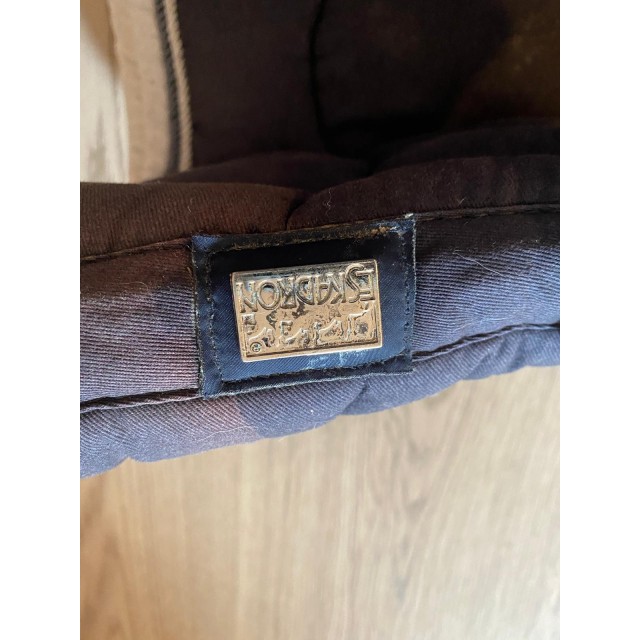 Tapis de selle dressage ESKADRON gris anthracite