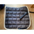 Tapis de selle dressage ESKADRON gris anthracite