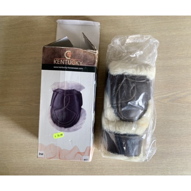 Protège-boulets neufs S faux mouton Kentucky