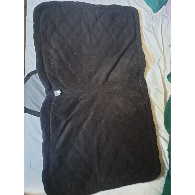 Tapis HKM Gently Dressage noir et doré FULL