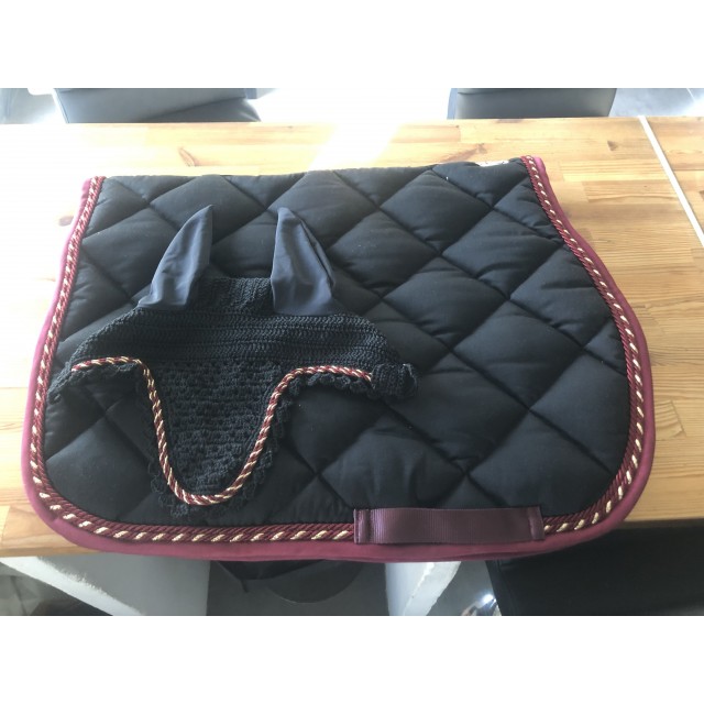 Ensemble tapis/bonnet noir bordeaux or neuf