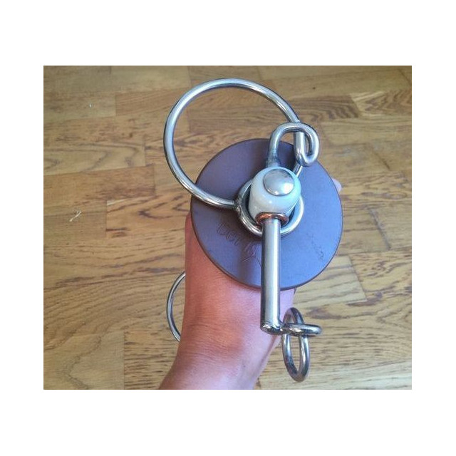 Mors Beris Konnex Swales / escargot