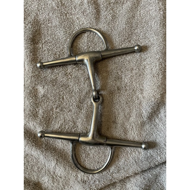 Bridon dans marque avec rênes