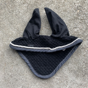 Bonnet noir