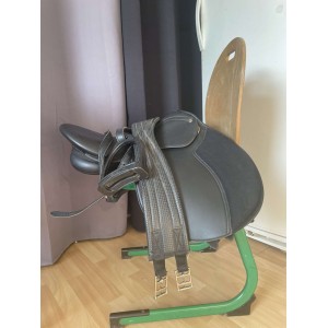 Selle + Sangle + Housse