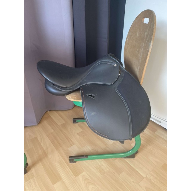 Selle + Sangle + Housse