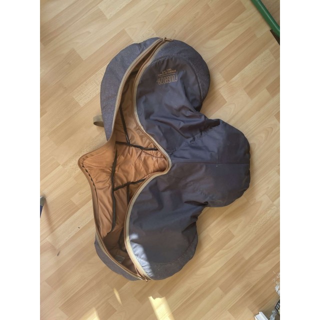 Selle + Sangle + Housse