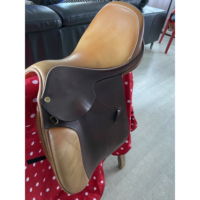 Selle mixte en cuir 17’´