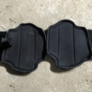 Protections cross veredus