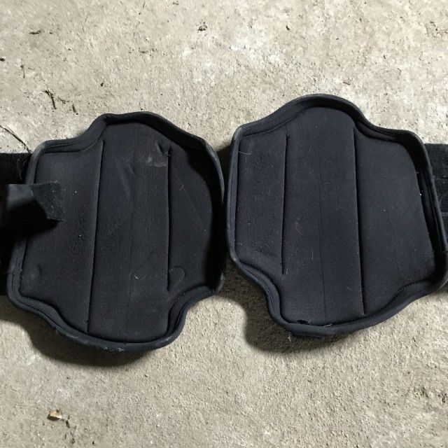 Protections cross veredus