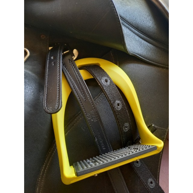 Selle Wintec Pro 2000 Cair 17'5 pouces