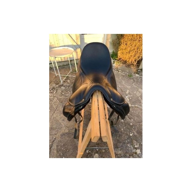 Magnifique selle CHILDERIC