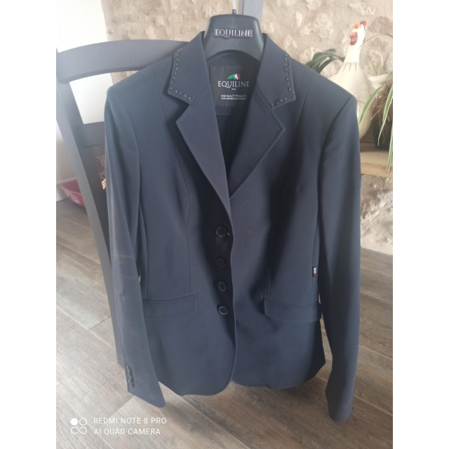Veste equiline