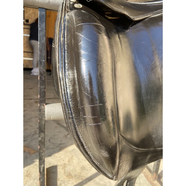 Selle de dressage Forestier