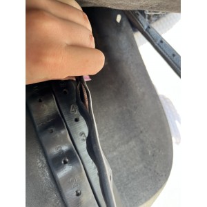 Selle mixte noir 16 pouces Teckna