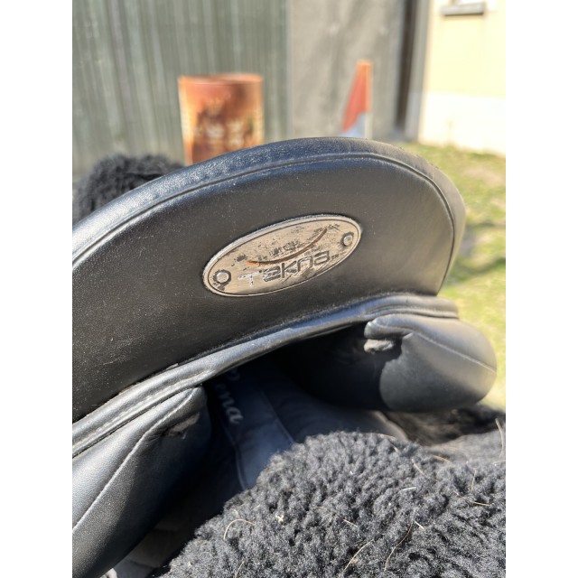 Selle mixte noir 16 pouces Teckna