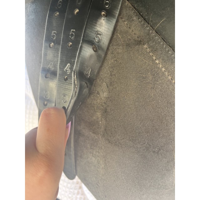 Selle mixte noir 16 pouces Teckna