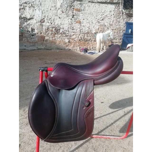 Selle CWD 17"5 S02 cuir pleine fleur doublé veau