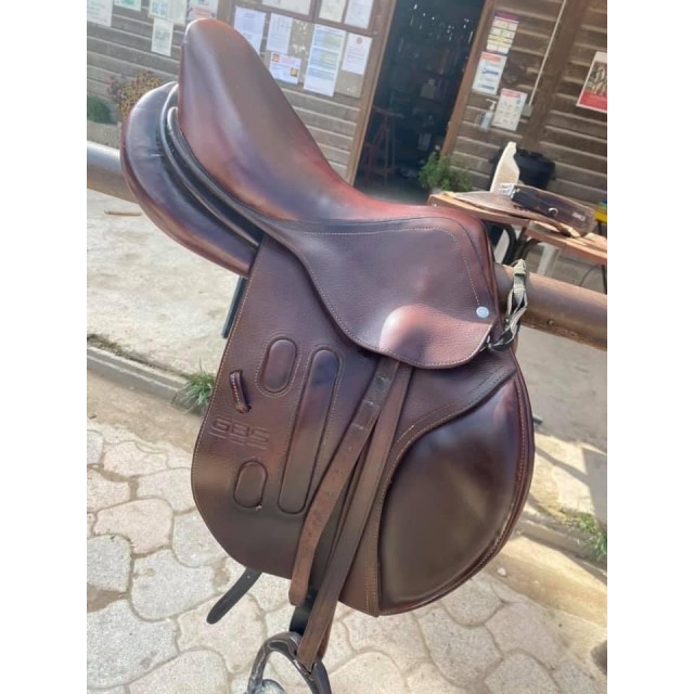 Selle Gbs taille 16,5