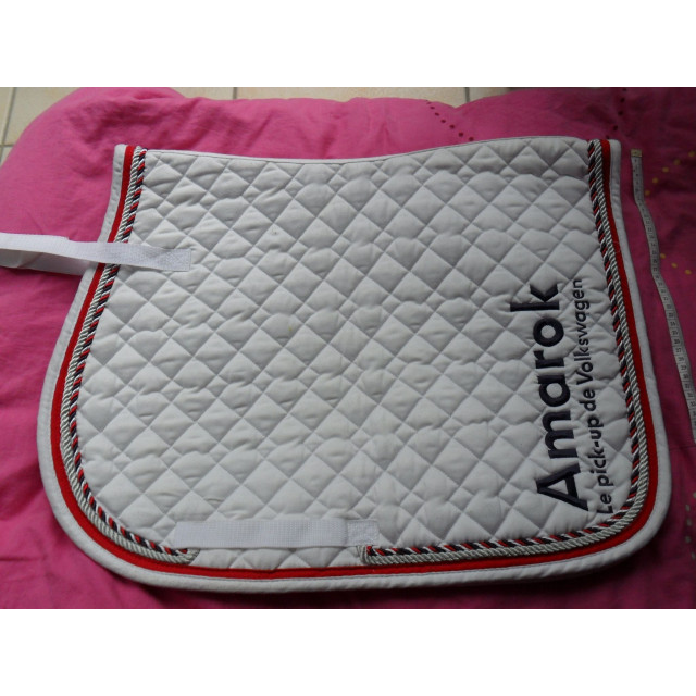 TAPIS BLANC