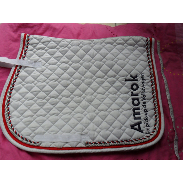 TAPIS BLANC