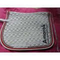 TAPIS BLANC