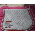 TAPIS BLANC