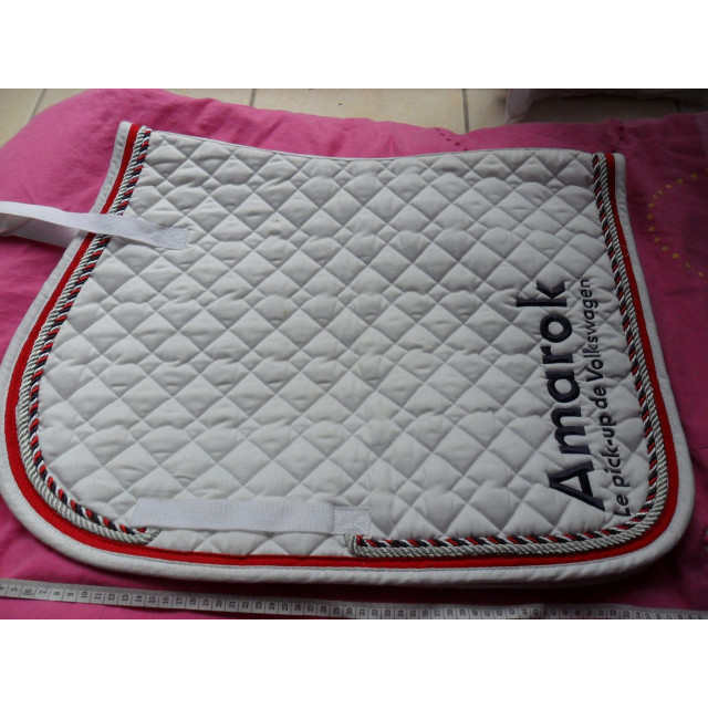 TAPIS BLANC
