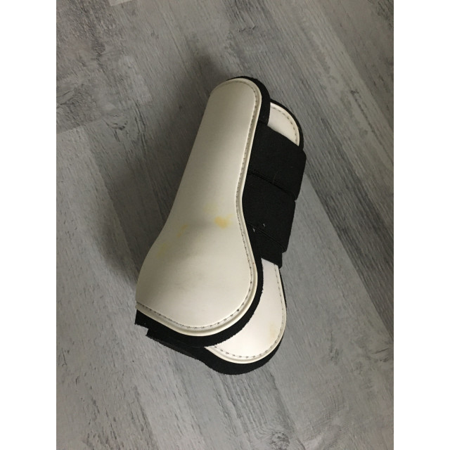 Protections avant blanche