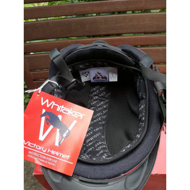 CASQUE DE CROSS NEUF JOHN WHITAKER