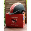 CASQUE DE CROSS NEUF JOHN WHITAKER