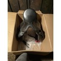 Selle de dressage équipée