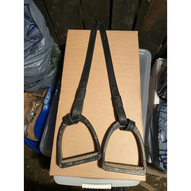 Selle de dressage équipée