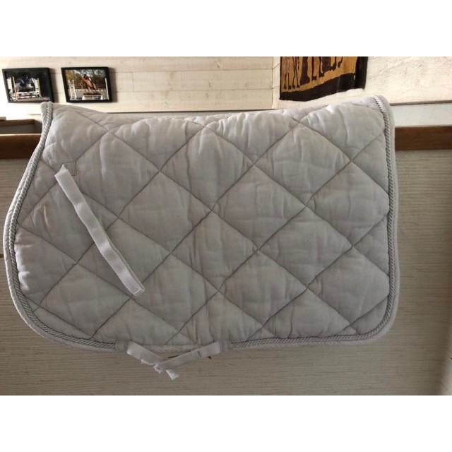 Tapis blanc