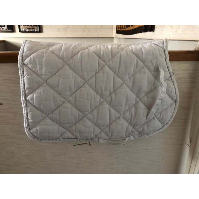 Tapis blanc