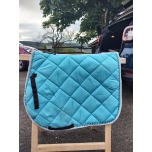 Tapis bleu turquoise