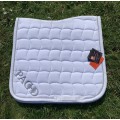 Tapis de selle blanc dressage cheval EQUITHEME FIR+