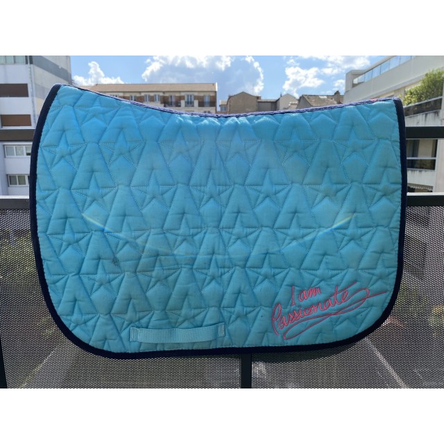 Tapis bleu turquoise