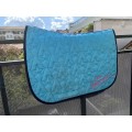 Tapis bleu turquoise