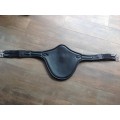 Sangle bavette en cuir noir T de T