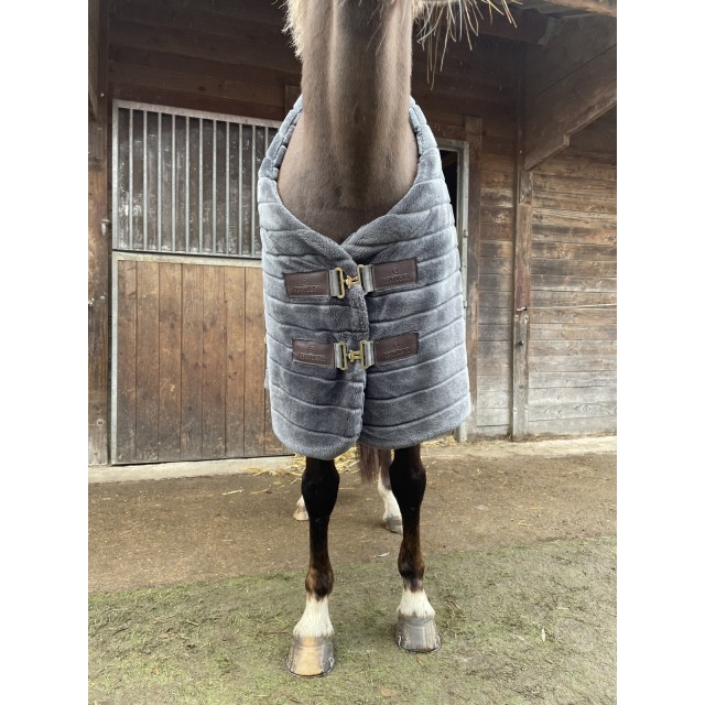 Couverture en fausse fourrure Kentucky