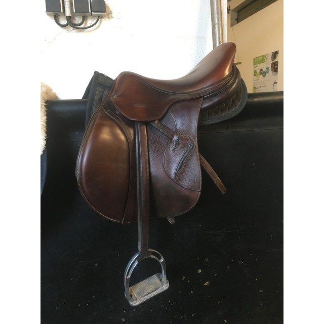 Selle Antarès 17’’