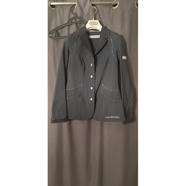 Veste animo